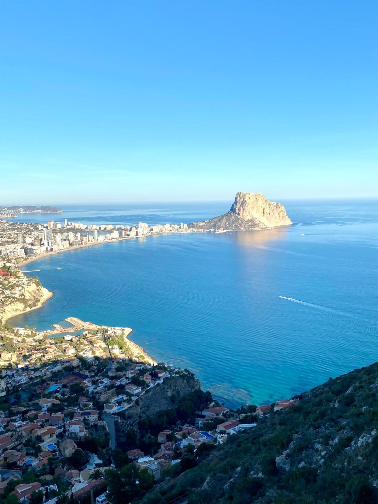 Natalie Calpe Sun 100M To The Beach Center Eksteriør bilde